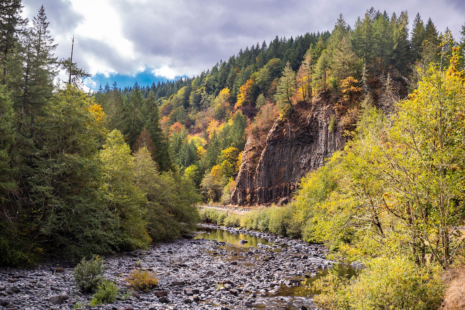 Shallow River. Молалла.